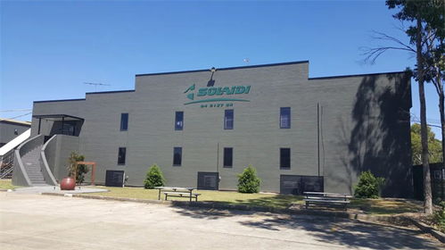 再登央 视 轩尼斯门窗总裁曾庆伟荣登cctv 崛起中国 访谈节目