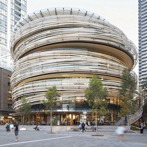 听说这位爷是 美版王思聪 啊,他在作死炫富的道路上狂奔不回头